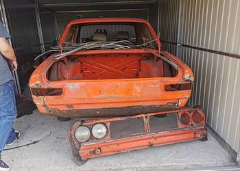 Audi 100 C1 karoseria z dokumentami