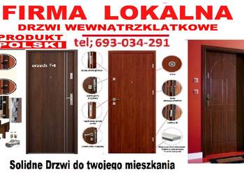 Drzwi zewnętrzne wejściowe wewnątrzklatkowe z montażem
