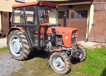 Ursus Seria C C-330 z napędem 4x4 i wspomaganiem kierownicy.