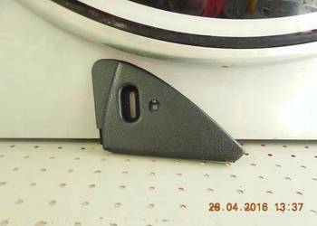 TRÓJKĄT OSŁONA LUSTERKA PRAWA ESCORT ORION 86-90