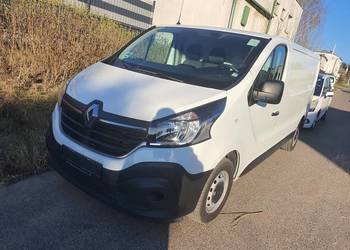 Renault Trafic III 2021r. 2.0dci 120km klima