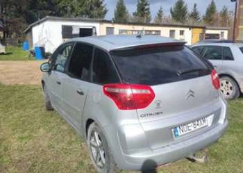 Citroen C4 Picasso uszkodzony zamiana