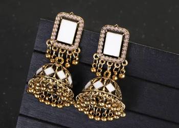 Kolczyki duże wiszące złoty kolor biały etno boho bohemian orient egzotyczn Kolczyki duże wiszące złoty kolor biały etno boho bohemian orient egzotyczn