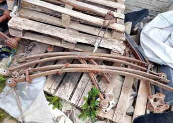 Resory mascott tył przód