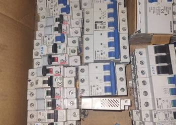 Sprzedam pozostałe bezpieczniki różne rodzaje Okazja!!!