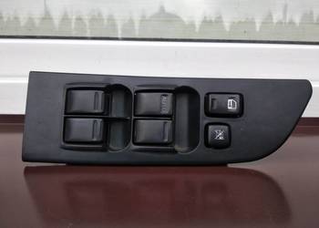 Nissan Terrano II 2 LIFT FL R20 panel sterowania szybami przełącznik