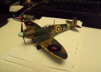 SPITFIRE 1-72