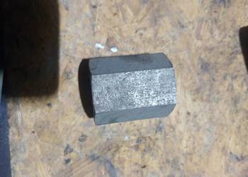 NAKRĘTKA ŁĄCZNIKA SIŁOWNIKA BIZON 5040320520 5040/32-052/0