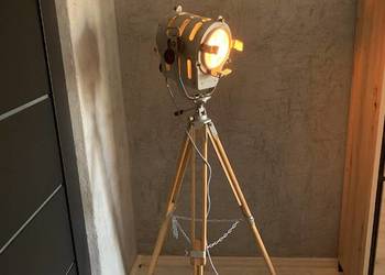 Lampa teatralno filmowa prl loft Vintage