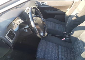 Peugeot 307 fotele przód 5D HB