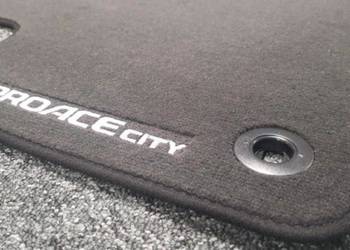 TOYOTA Proace Verso Oryginalne dywaniki welurowe komplet PZ4L1-H5355 OE