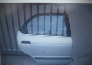 suzuki baleno kombi 95-02r drzwi tył prawe