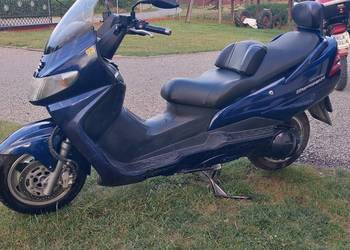 Suzuki burgman 250