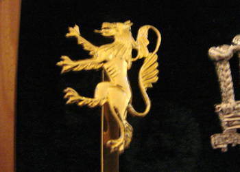 Officer Training Corps OTC Manchester odznaka na czapkę