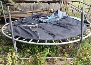 trampolina