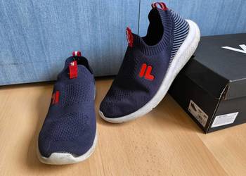 Buty wsuwane Vty rozmiar 42 (używane)