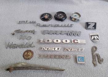 Kolekcja zabytkowych emblematów samochodowych na sprzedaż
