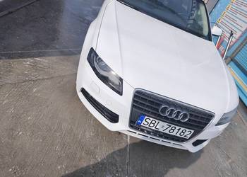 Biała audi a4b8 2011