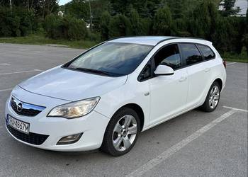Opel Astra J 1.7 diesel 2011r