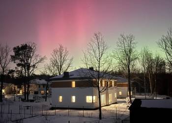 Nowoczesny  dom  blisko lasu. Bezpośrednio.