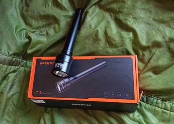 Taktyczna mocna latarka Super Fire Y16 moc 20W IP46