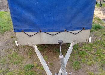 Przyczepka samochodowa