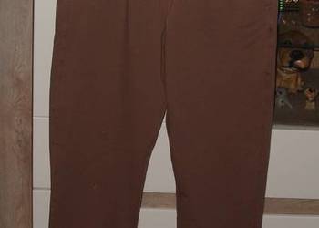 Spodnie dresowe w kolorze mlecznej czekolady r. XL