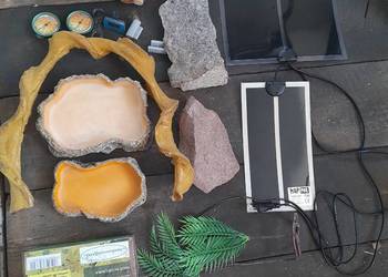 wyposażenie terrarium graty dla gada miseczki brykiet maty grzewcze