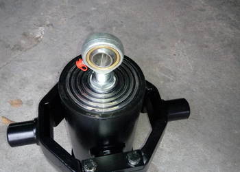 Siłownik wywrotu 359mm,skok 1235mm,nowy faktura VAT