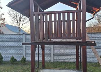 Domek dla dzieci zjezdzalnia i sciana spinaczkowa