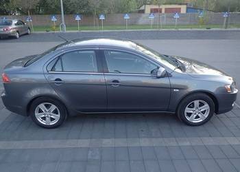 Mitsubishi Lancer Mitsubishi Lancer 1.8 Invite sedan