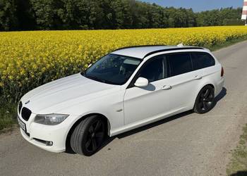 320d 184km bardzo doinwestowana ładny stan hak 2 komplety kół