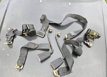 mercedes w124 pasy tył