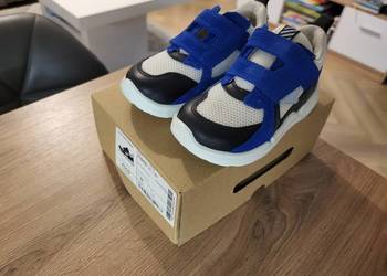 Buty dziecięce ecco Nowe rozmiar 22