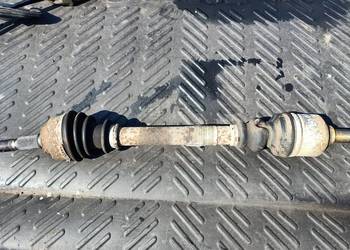 Półoś lewa peugeot 407 2.0 benzyna