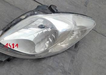 TOYOTA YARIS II  REFLEKTOR PRAWY LAMPA PRAWA PRZÓD