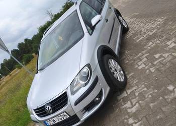 Volkswagen Toruan Cross 7 osób Hak