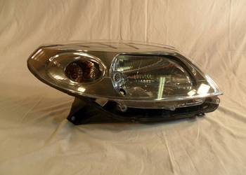 Reflektor lampa prawy prawa przód przednia DACIA SANDERO I 1