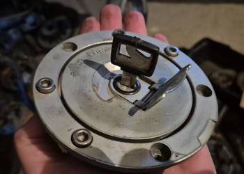 Cbr 900 rr sc 28 korek