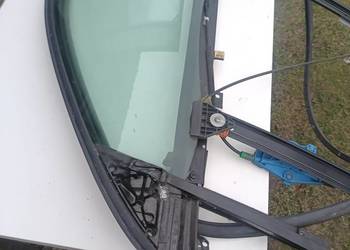 Szyby boczne audi a4b7