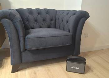 Nowy fotel chesterfield Agata meble do kompletu błekitny welur transport