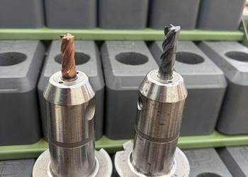 Frez VHM Ø10 mm - 4-ostrzowy na oprawce Garant SK40