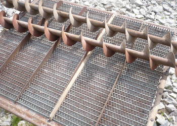 Kombajn Bizon Rekord części, żmijka pompa łańcuch