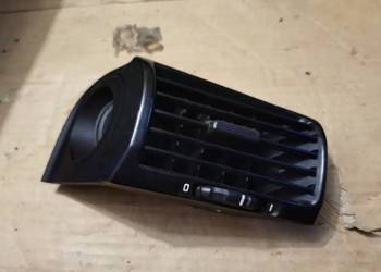 Kratka nawiewu prawa BMW e34