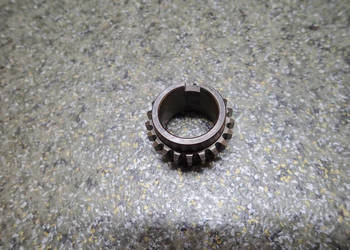 TRYB DOLNY ZĘBATKA ŁAŃCUSZKA ROZRZĄDU WAŁU KORBOWEGO SUZUKI DR 650 95R