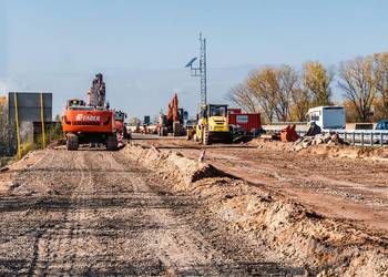 Rozkładanie betonu, rozkładanie, kruszywa, tłucznia, ułożenie