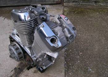 suzuki vs 800 intruder-silnik na czesci