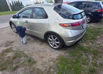 Honda Civic 1.8b ufo