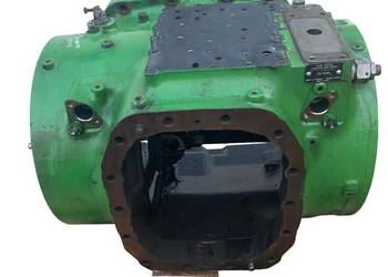 OBUDOWA RE276698, SJ10877, SJ20103 JOHN DEERE 5070M, 5080M, 5095M, 5100M