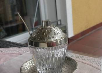 stara cukiernica z okuciami